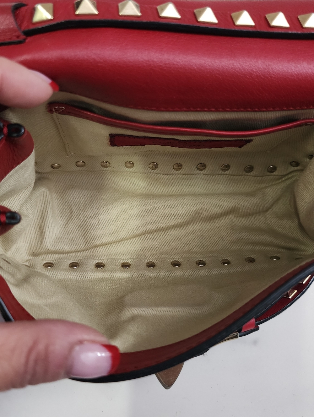 Authentic Red Leather Valentino Garavani Rockstud Shoulder Bag With Digital COA - Picture 10 of 13